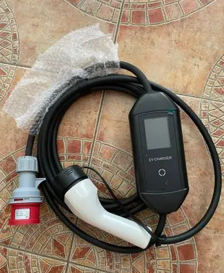 BMW i3 Battery charger (optional) TYPE2
