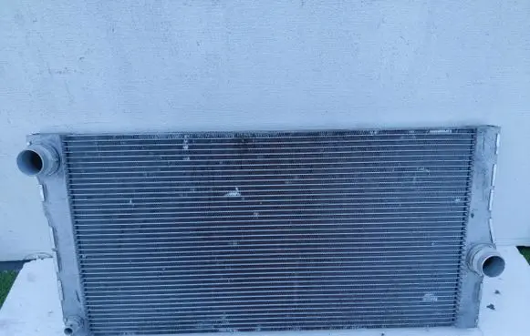 BMW 6 F12 F13 Coolant radiator 17118509176