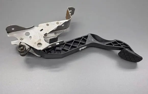 Mazda 3 III Clutch pedal S0855 KE9241300
