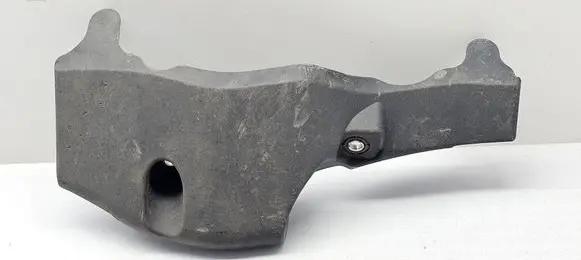 Toyota Avensis T270 Rear underbody cover/under tray 4873805010
