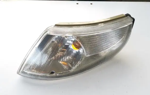 Front indicator light