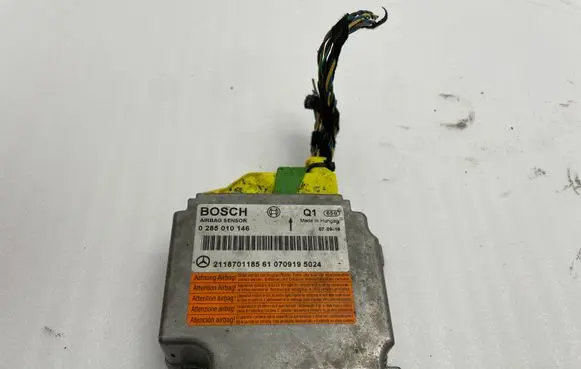 Mercedes-Benz E W211 Airbag control unit/module A2118701185 0285010146