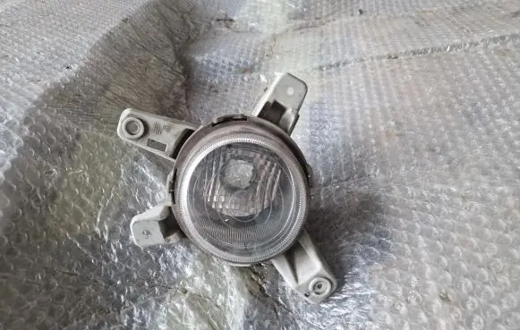 Hyundai i10 Front fog light 92208B9