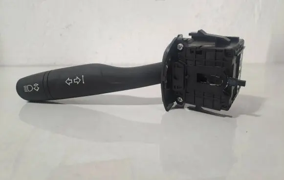 Opel Astra K Indicator stalk 39043505 63640510297