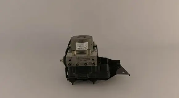 Nissan X-Trail T32 ABS Pump 476604CC1A