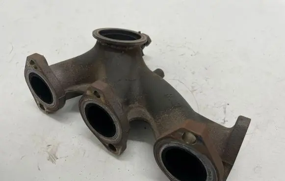 BMW 1 F40 Exhaust manifold 8589697