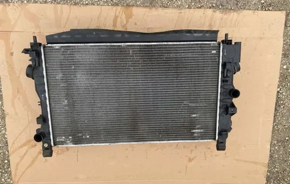Opel Astra J Coolant radiator 13267664