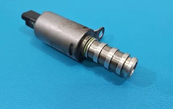 Peugeot 208 I Camshaft position sensor 9677922180 IMPRK1552137