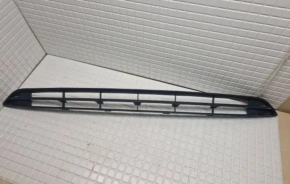 Ford B-MAX Front bumper lower grill AV1117K945AB