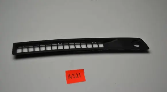 Toyota RAV 4 (XA50) Dashboard air vent grill cover trim 5598242030