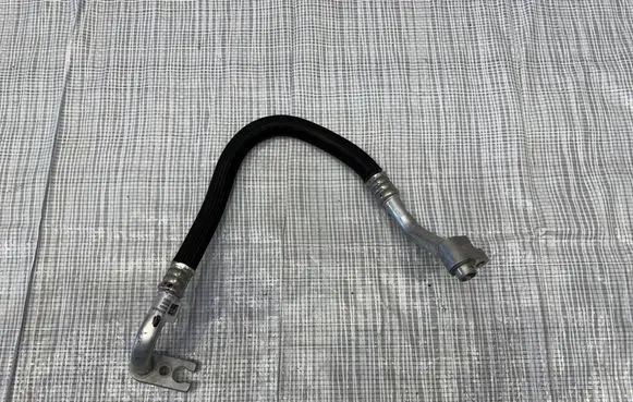 Maserati Ghibli Air conditioning (A/C) pipe/hose 670154978