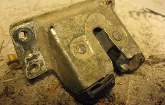 Opel Astra G Tailgate/trunk/boot lock/catch/latch