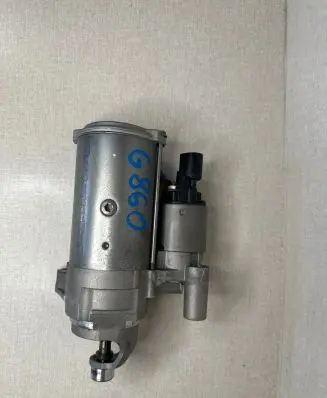 Audi A8 S8 D2 4D Starter motor 057911022