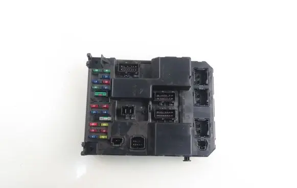 Peugeot 307 Central body control module 9651196980A 9651197680A
