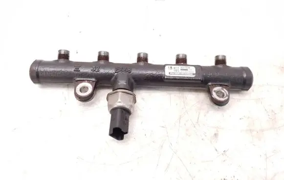 Peugeot 307 CC Fuel main line pipe 9654726280 0515258244