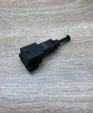 Skoda Favorit Forman (785) Brake pedal sensor switch 1J0945511A