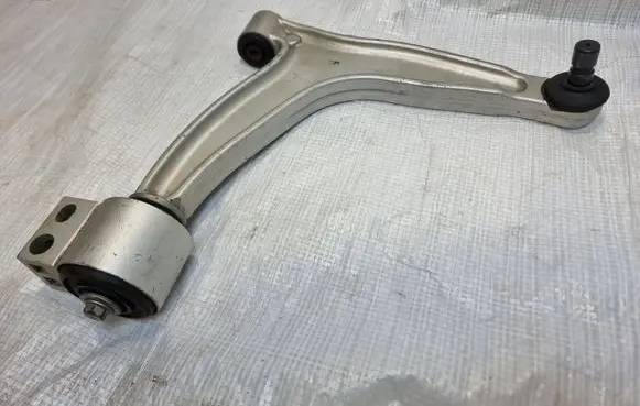 Opel Vectra C Front control arm 