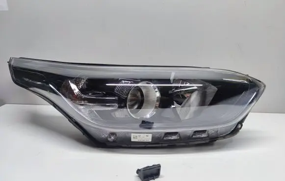 KIA Ceed Headlight/headlamp J792111020