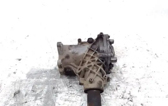 Gearbox transfer box case