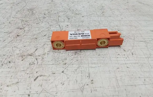 Volvo XC90 Airbag deployment crash/impact sensor 8651754