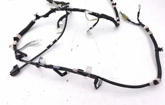 Toyota Prius (XW30) Tailgate/trunk wiring harness 8218447370