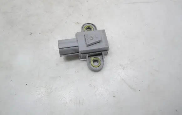 Volkswagen Golf VI Airbag deployment crash/impact sensor 1KM955557