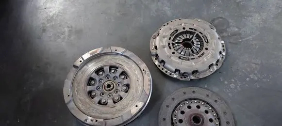 Mercedes-Benz C W204 Clutch set kit A6510303905 A0232505601 6510303905