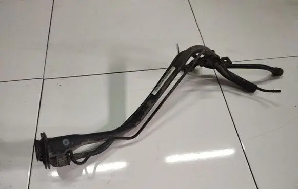 KIA Optima Fuel tank filler neck pipe 310304C500