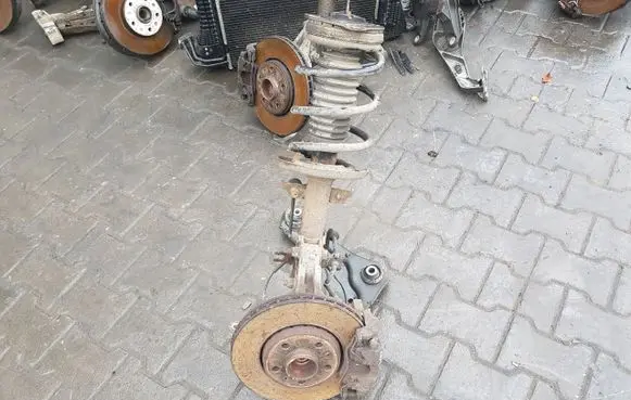 Renault Laguna III Front wheel hub spindle knuckle