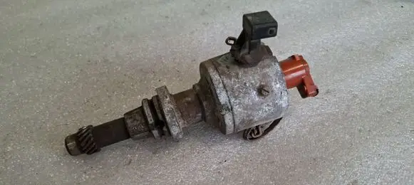 Audi Coupe Spark distributor 035905205AJ
