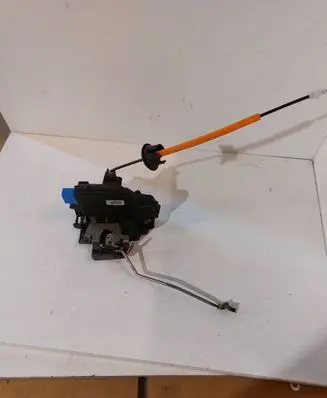 Audi A8 S8 D3 4E Front door lock 4E1837015