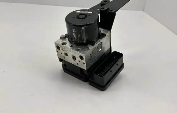 Jaguar XK - XKR ABS Pump 7W832C405AD 10021201064 10092610283