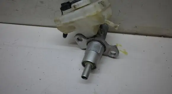 Audi A4 S4 B8 8K Master brake cylinder 8K0611301A