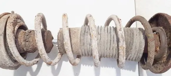 Volkswagen Golf III Rear coil spring