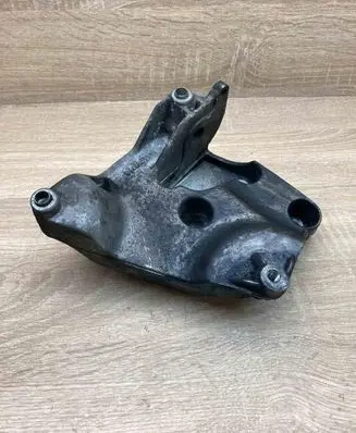 BMW 3 E46 A/C compressor mount bracket 7787319