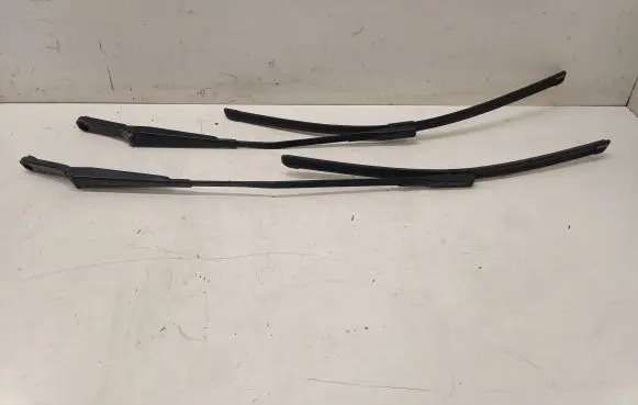 Audi A7 S7 4G Front wiper blade arm 4G1955407D 4G1955408D