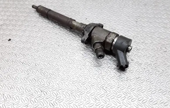 Ford Focus C-MAX Fuel injector 0445110188