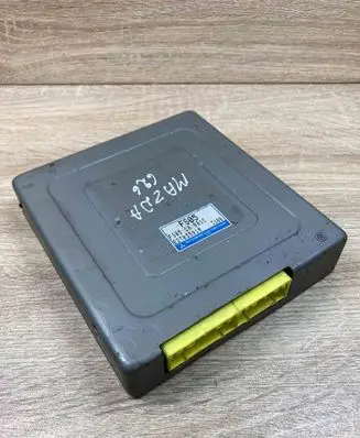 Mazda 626 Engine control unit/module ECU FS0518881C E2T03591M