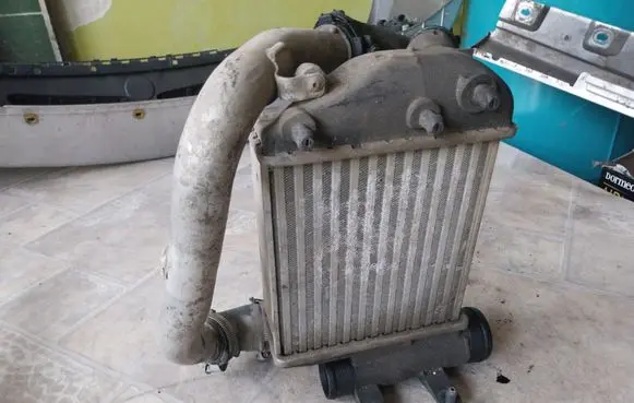 Audi A6 S6 C6 4F Intercooler radiator