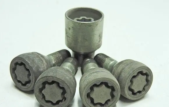Suzuki SX4 Nuts/bolts 