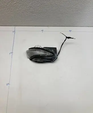 Toyota Yaris XP210 Mirror indicator light 8173002200