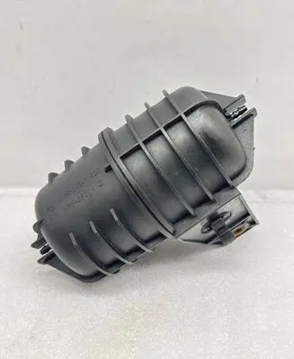 BMW 5 E39 Vacuum air tank 2247620