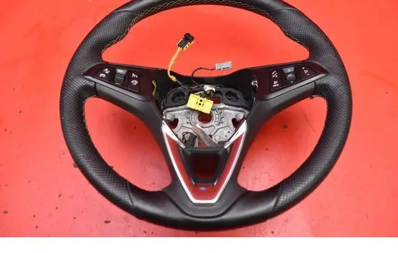 Opel Astra J Steering wheel 39018010