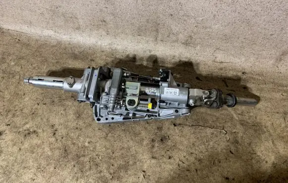Mercedes-Benz CLS C218 X218 Steering wheel axle A2184601316