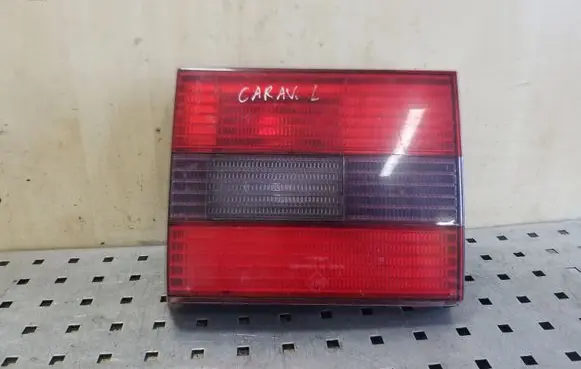 Tailgate rear/tail lights