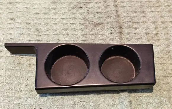 BMW 5 E39 Cup holder front 