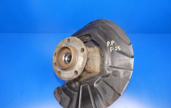 BMW X3 F25 Front wheel hub spindle knuckle 678554