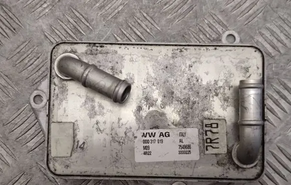 Engine oil radiator