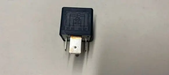 Audi A6 S6 C5 4B Other relay 899511000