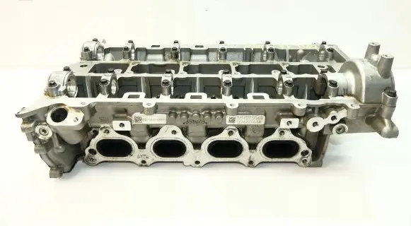Opel Astra J Engine head 55590450